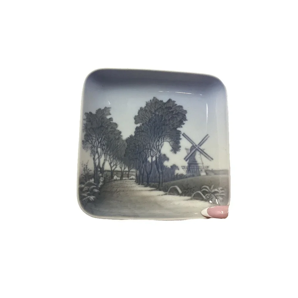 Bing and Grondahl Denmark Small Trinket Square Plate 586/455 Windmill 4